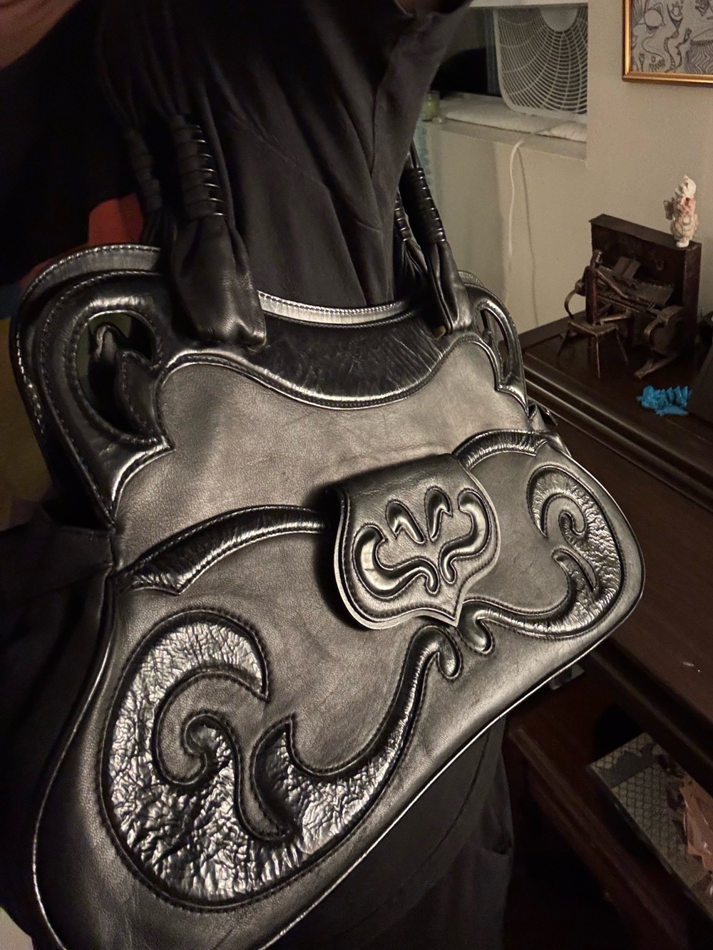 Black Women's Embossed Leather-Style Shoulder Bag